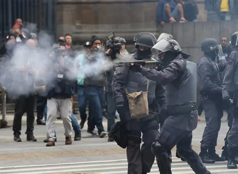 Brasil: el paro general contra el ajuste de Temer terminó con disturbios
