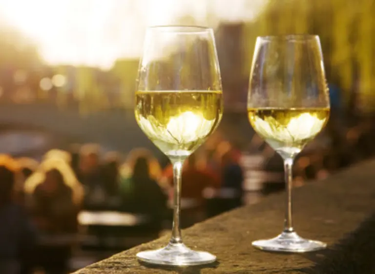 Update: siete grandes vinos blancos para quienes buscan etiquetas diferentes