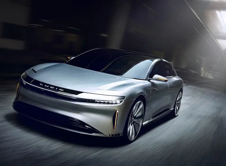 Este auto eléctrico quiere batir a Tesla con mucho lujo