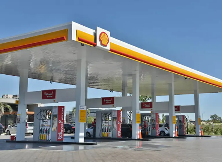 Shell reduce un punto su aumento en las naftas para acercar sus precios a los de la competencia