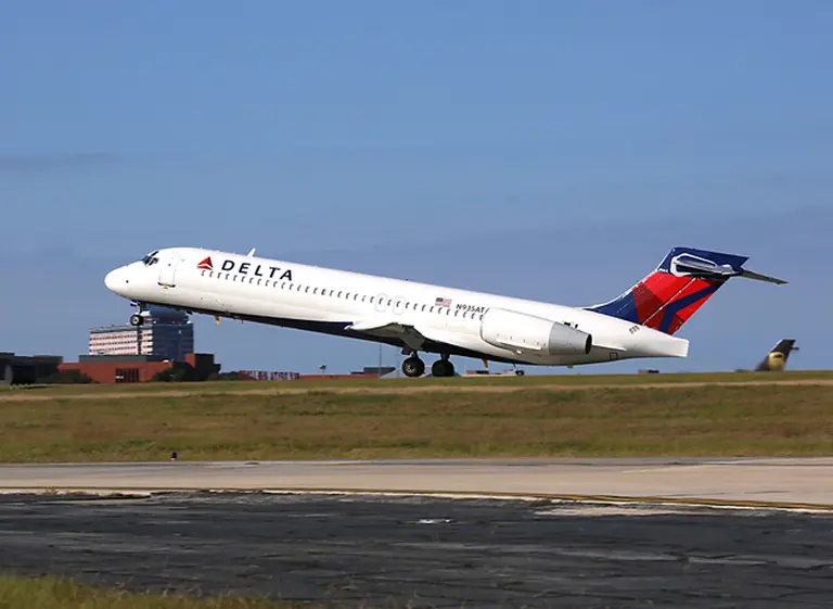 La aerolí­nea Delta ofrecerá mensajerí­a móvil gratuita en sus aviones