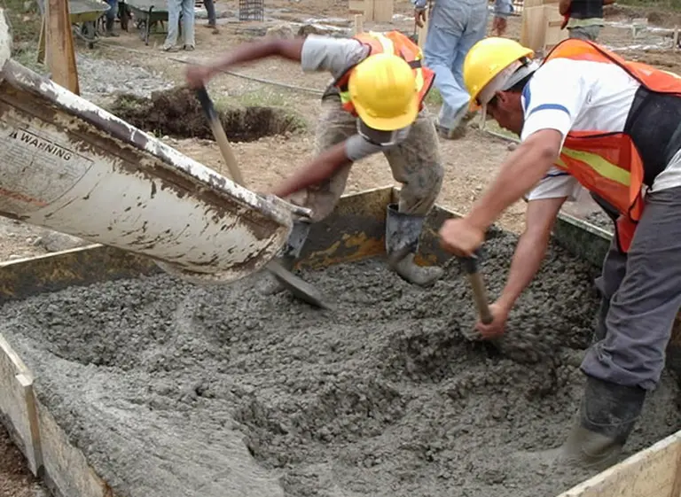 Boom de la construcción: los despachos de cemento crecieron un 12,4% en septiembre