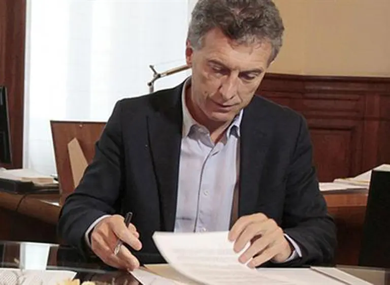 El dí­a después de la ley antitarifazo: Macri aplica veto y se prepara para nuevo clima polí­tico hostil