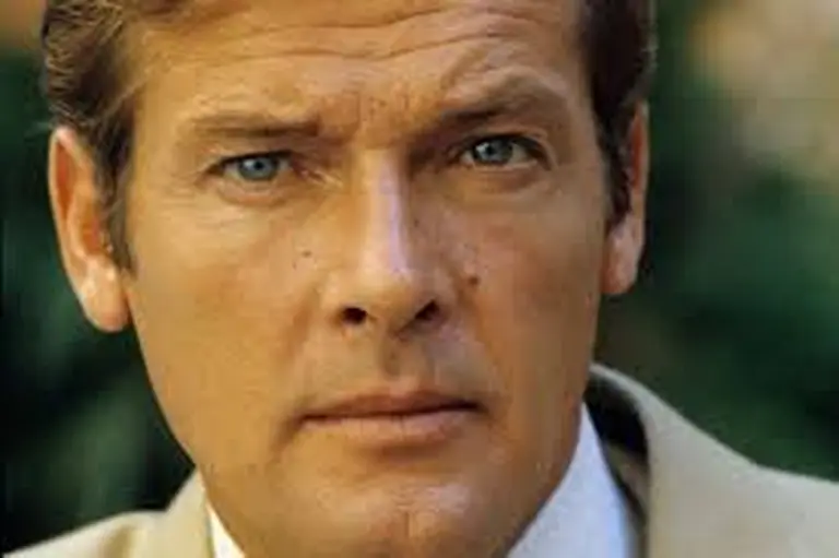 Murió Roger Moore, el James Bond de los años ´70