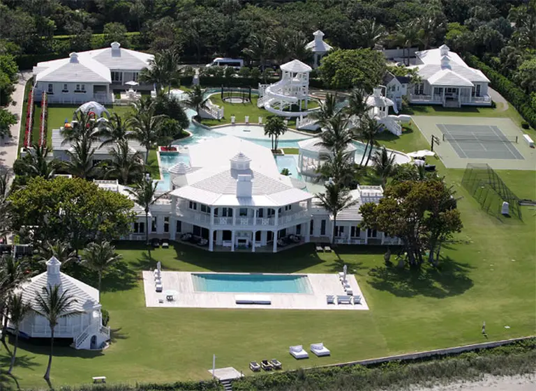 Ofertón: Celine Dion vendió su mansión de Miami con un descuento de 39%