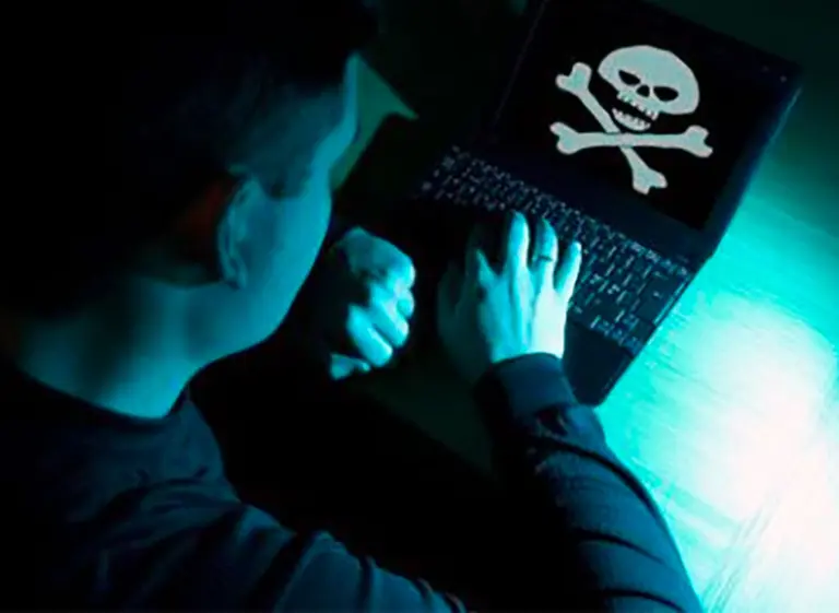 Treinta compañí­as de entretenimiento se unen para combatir la piraterí­a