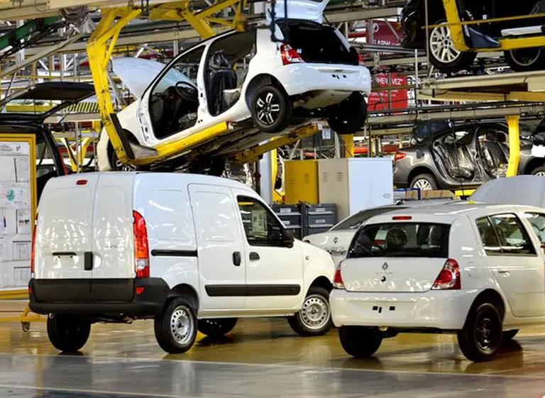 Automotrices prometen u$s1.000 millones en tres años para desarrollo de proveedores