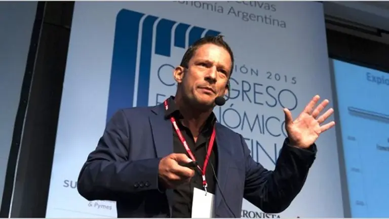 Giacomini: "Hay que subir la edad jubilatoria y que sea la misma para ambos sexos"