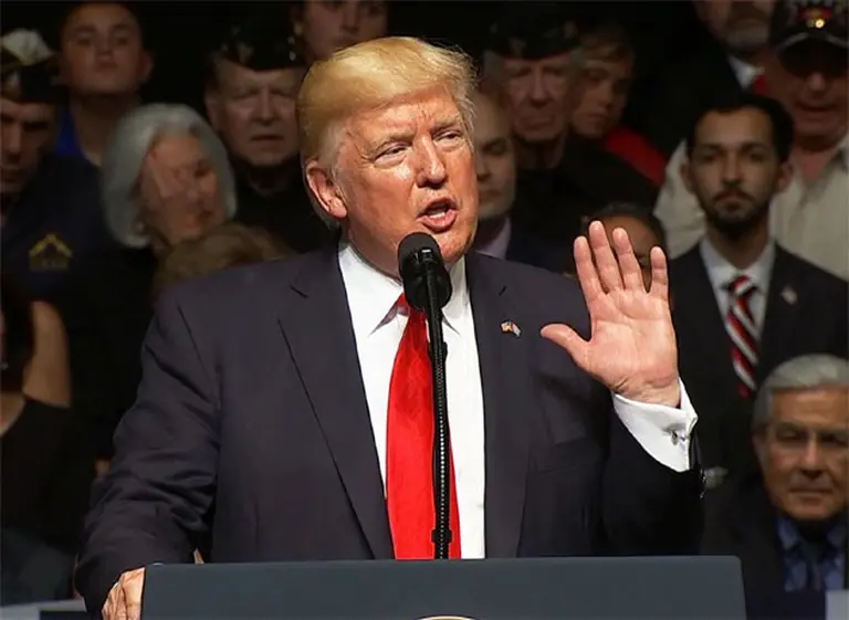 Tres CEO dan la espalda a Trump tras incidentes en Charlottesville