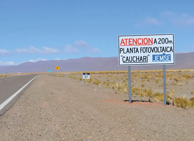 Avanza a paso firme la construcción en Jujuy del parque de energí­a solar más grande de América Latina