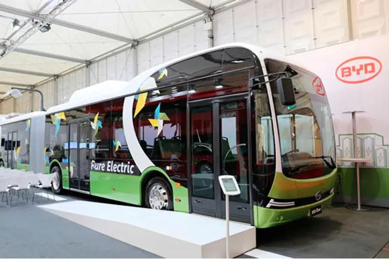 Avanza el proyecto para fabricar colectivos eléctricos: instalarí­an la planta en Salta