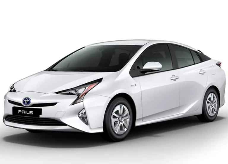 Concesionario: "El precio del Toyota Prius quedó a tono con muchos de los autos familiares"