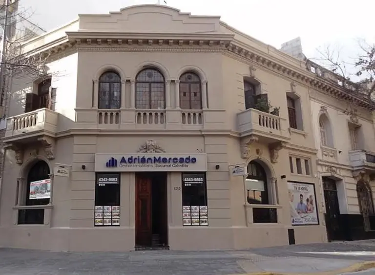 Con una suba de las operaciones, Adrián Mercado desembarcó en Caballito