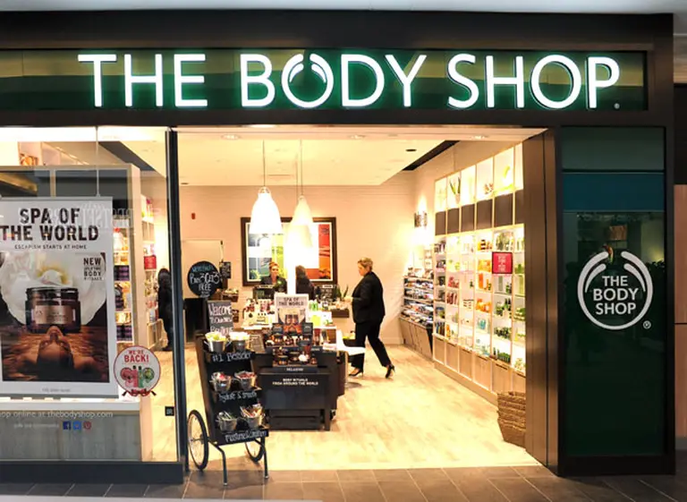 Natura Cosméticos le compró The Body Shop a L'oréal
