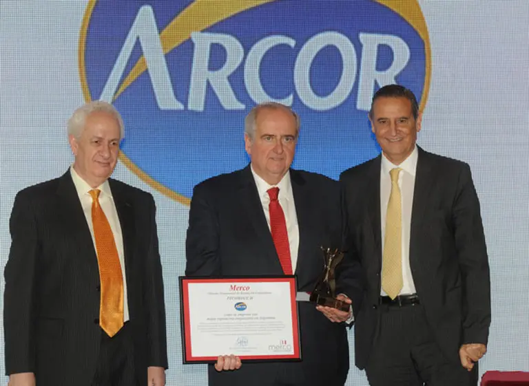 Arcor pagó u$s128 millones y se quedó con la papelera Zucamor