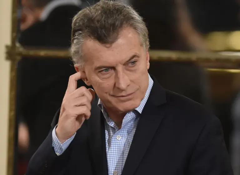 Cinco encuestas reflejan la caí­da de la imagen de Macri y su gobierno en junio: ¿quién lo capitaliza?