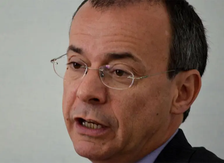 Artana advirtió por suba de tasas del BCRA: "Incentiva a que se consuma menos"