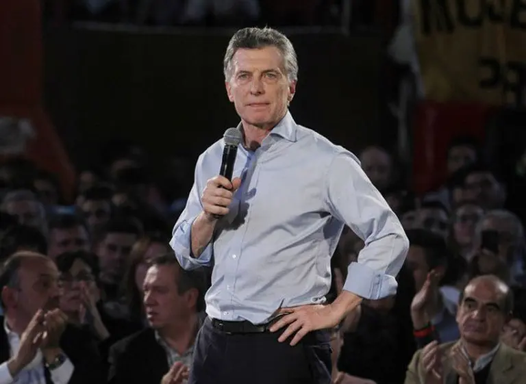 Macri "renuncia" para aumentar su poder: quiere influir en la interna del PRO y también en la decisión de Cristina Kirchner