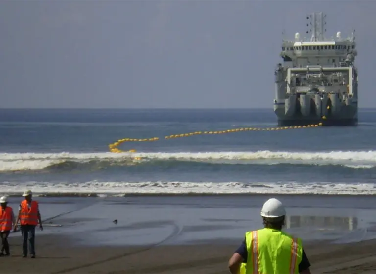 Google renueva su apuesta por la Argentina con un nuevo cable submarino