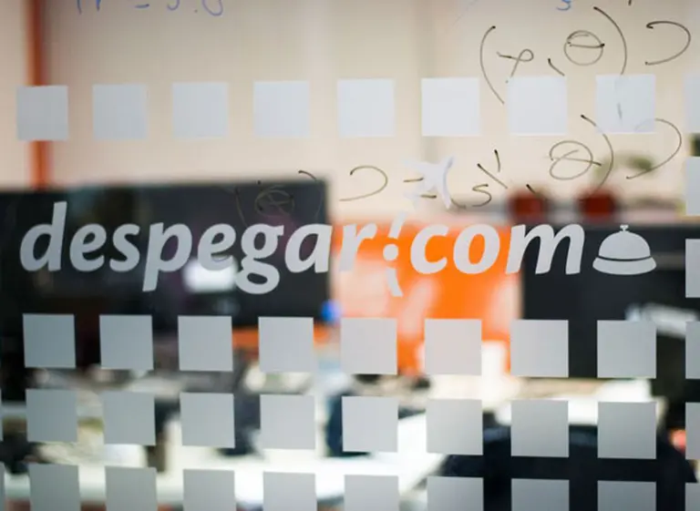 Despegar comienza a brindar sus servicios por WhatsApp