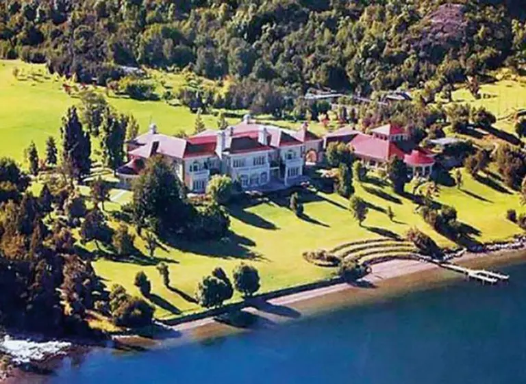 Lago Escondido: hay acuerdo y se podrán ingresar para una ceremonia con la Virgen