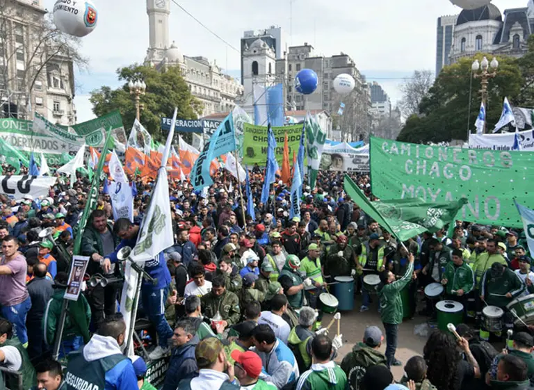 CGT contesta a la agenda de reformas del Gobierno con un plan de lucha que incluye un paro nacional