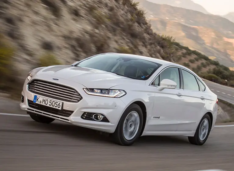 Ford crea una nueva marca para vender autos eléctricos en China