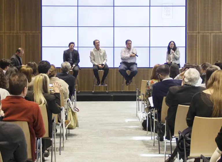 Caen viejos "mitos" en la agenda de RR.HH.: no más mails, jerarquí­as, ratings, retención o motivación