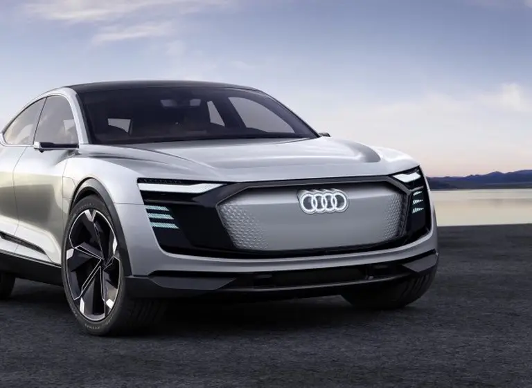 Audi quiere paneles solares en los techos de sus autos