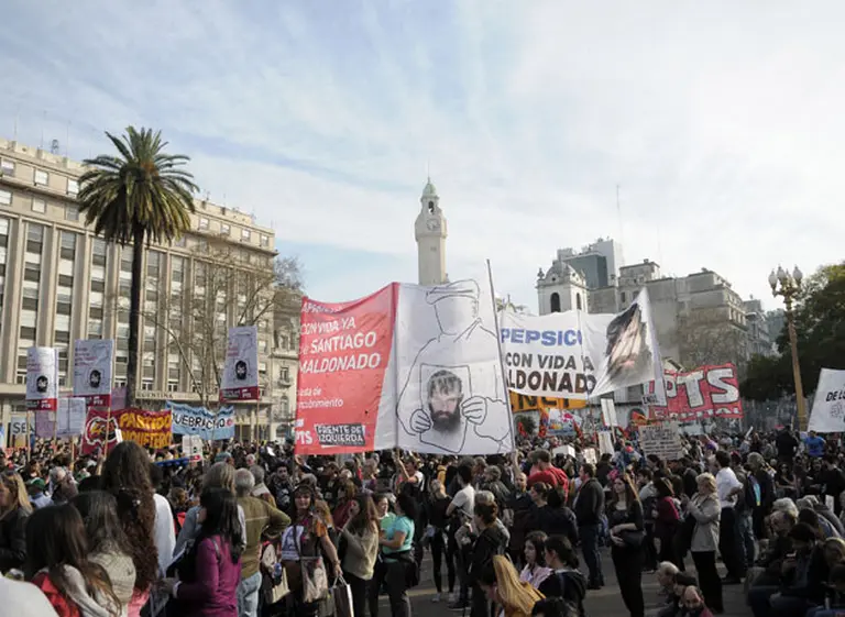 Tras la marcha por Santiago Maldonado, liberaron a 30 de los 31 detenidos por los incidentes