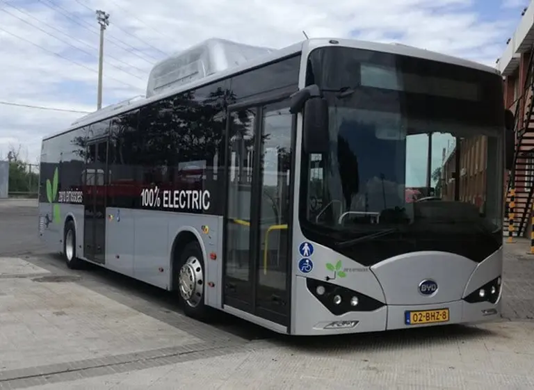 Avanza un proyecto chino para instalar una planta para fabricar colectivos eléctricos en Salta