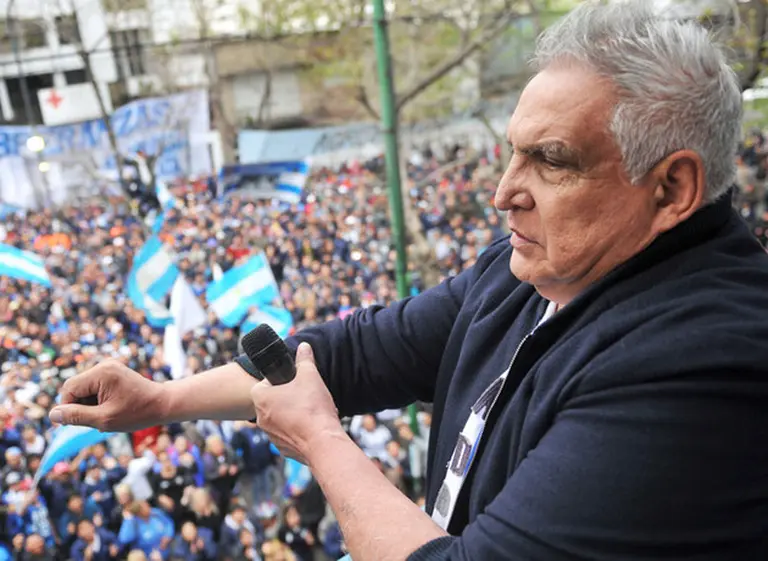 "Efecto Pata Medina": Macri logra rédito electoral al instalar en agenda la lucha contra la "mafia" sindical