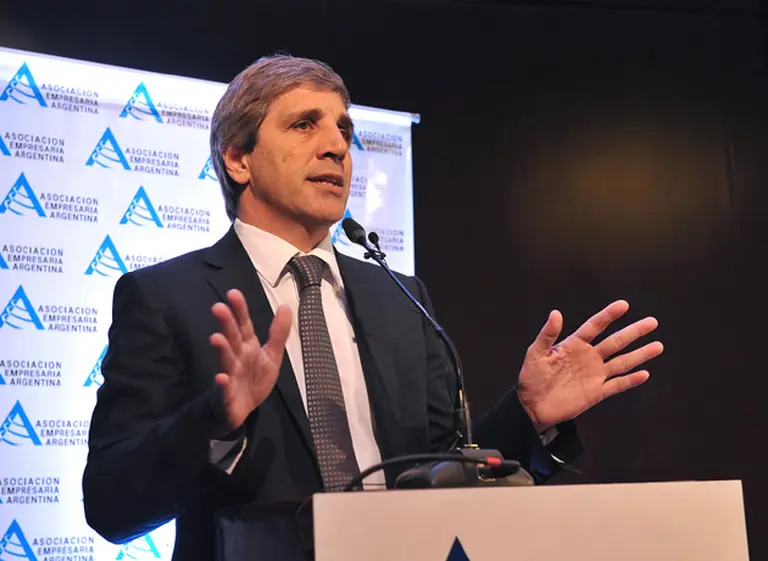 Bonos y Lebac: la lucha entre el Tesoro y el Banco Central para hacerse de pesos