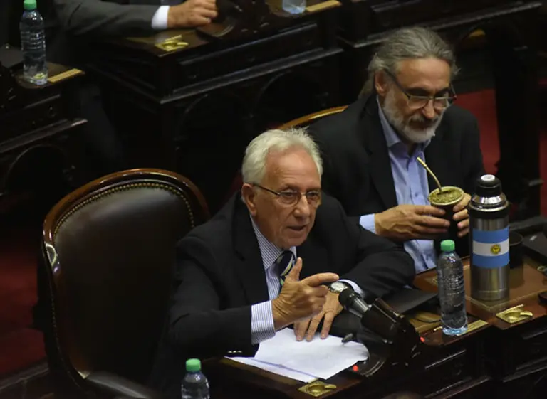 El kirchnerismo se lava las manos y permite el desafuero de De Vido: "No vamos a bajar al recinto"