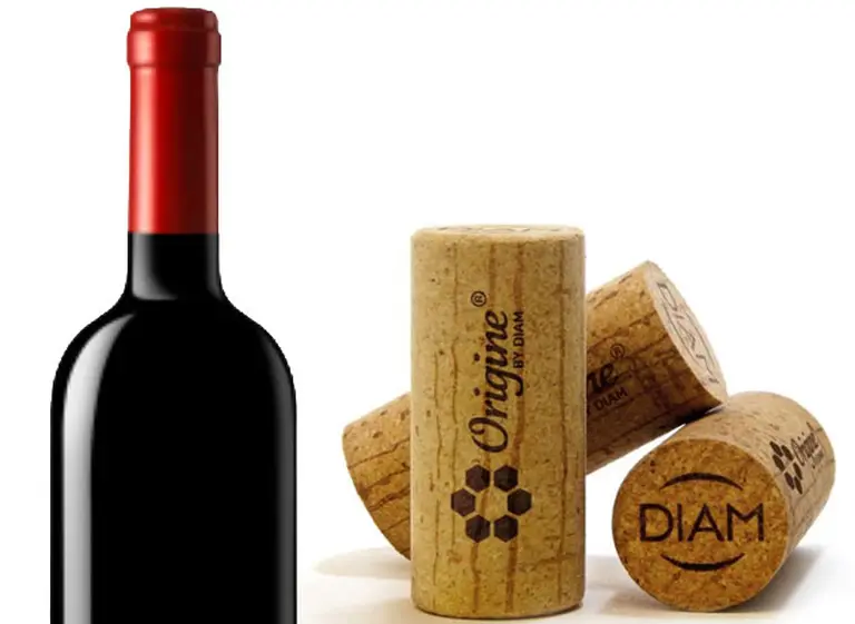 Lanzan en Argentina tapones para vinos fabricados con cera de abejas