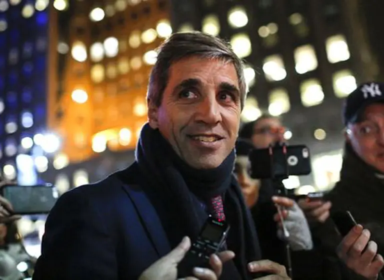 Denunciaron a Caputo por no declarar participación en sociedades offshore