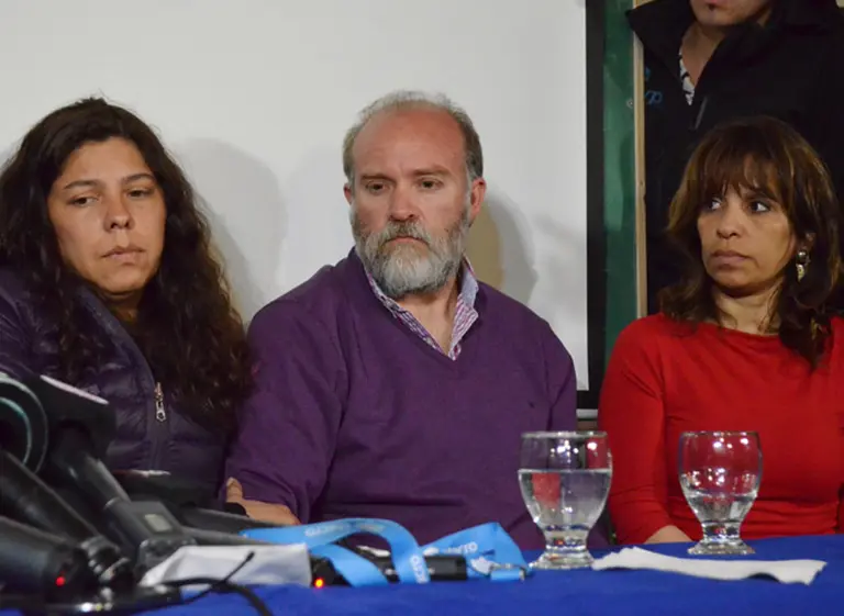 Familia Maldonado cree que "plantaron" el cuerpo y aún no puede confirmar que sea de Santiago