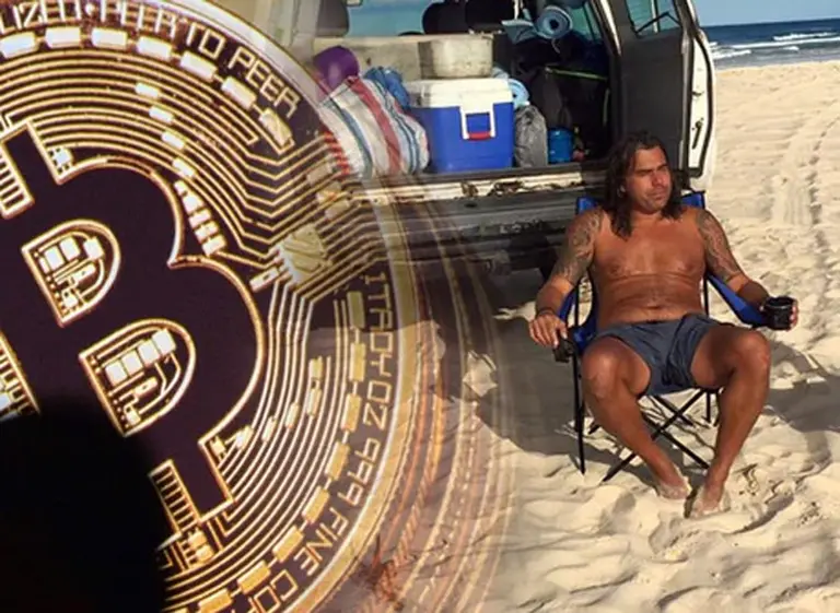 Vendió todos sus bienes para invertir en bitcoins: cómo fue su radical cambio de vida