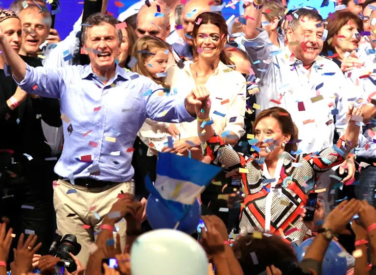Cambiemos logró imponerse ante Cristina Kirchner por 4 puntos y celebró una "noche histórica"