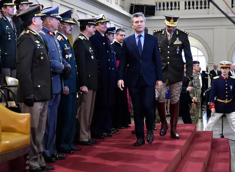 Analizan autorizar a las Fuerzas Armadas a combatir el terrorismo interno