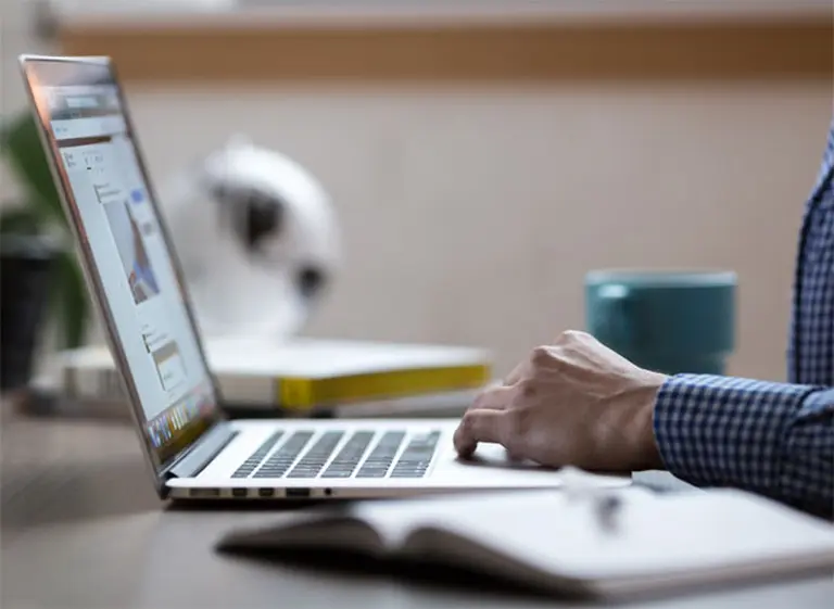 Hay 20% de descuento para las transferencias online de autos y motos