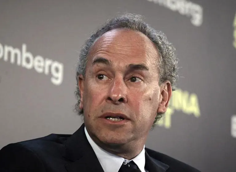 Mindlin vendió a holding europeo la red de estaciones de servicio que habí­a comprado a Petrobras