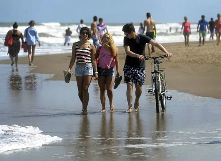 ¿Peligran los feriados puente de 2018?: el sábado vence el plazo para definirlos