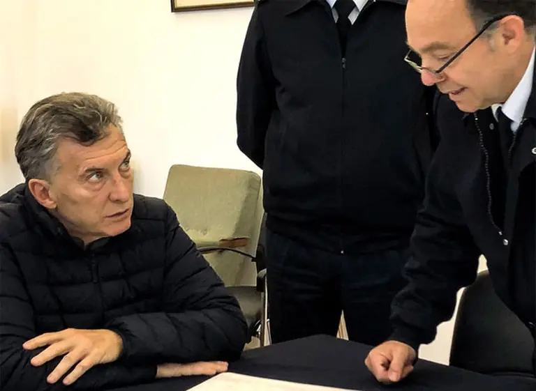 Macri: "Se están usando todos los medios" para hallar el submarino