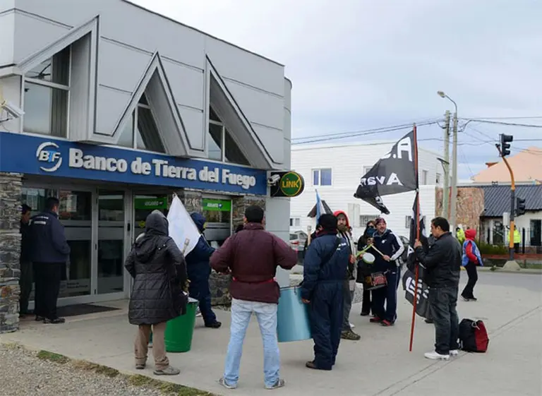 Tierra del Fuego: jubilados con haberes de $160.000 tras cinco años de aportes