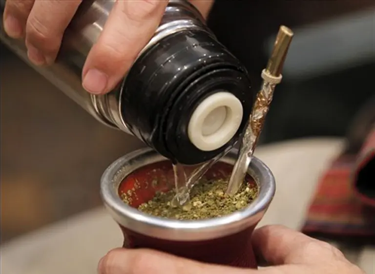 ¿Qué paí­s es el verdadero rey del mate: Argentina, Paraguay o Uruguay?