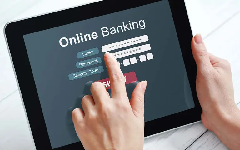 "Omnidigitales": la mitad de los clientes bancarios prefiere medios digitales para sus interacciones