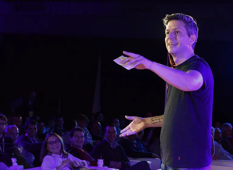 De directivo a "influencer" en LinkedIn: Leo Piccioli escribe de management disruptivo