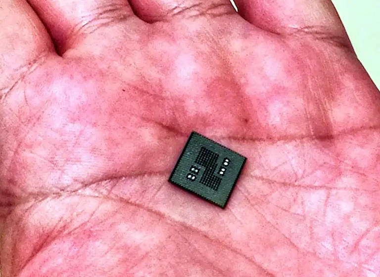 Tu nuevo "smartphone" será mucho más inteligente gracias a este "súper chip"