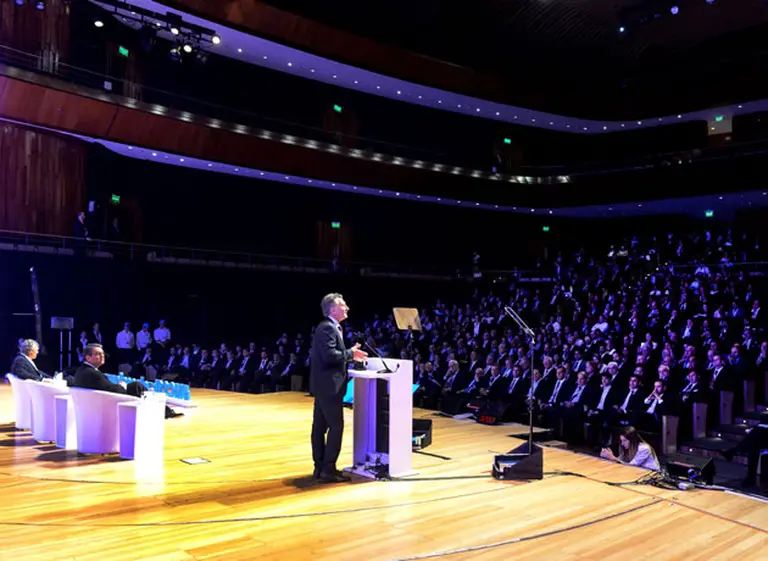 Mauricio Macri abrió el Foro de Inversiones de la OMC y pidió eliminar "los obstáculos al comercio"